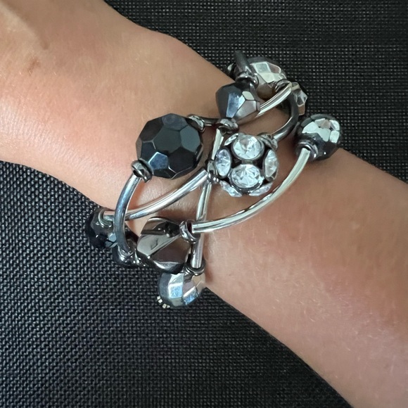 Gathered 4-piece Bracelet - Picture 3 of 6